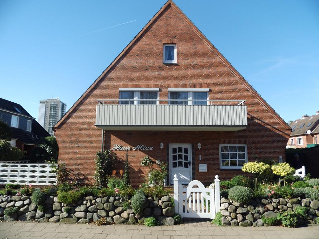 Pension Alice Busum Exterior photo