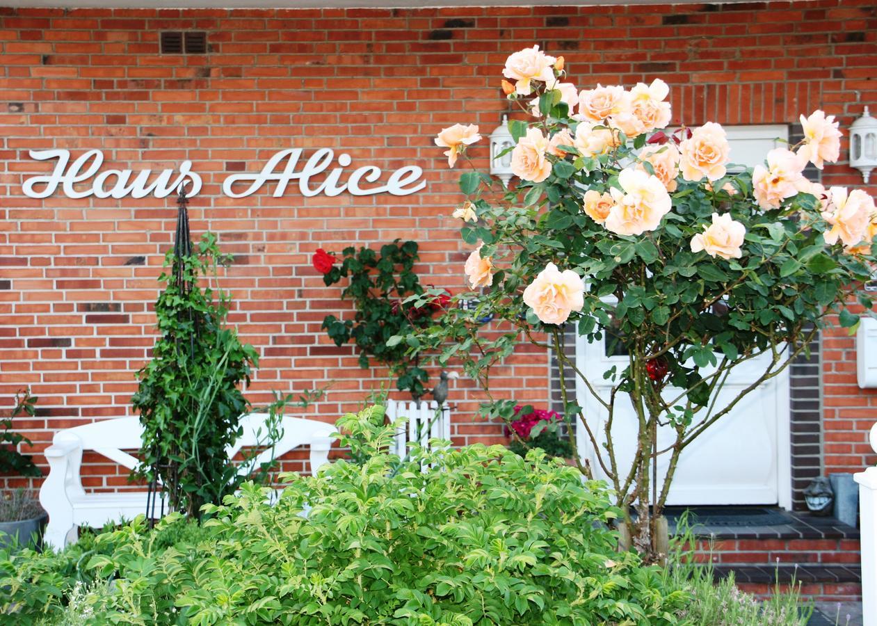 Pension Alice Busum Exterior photo